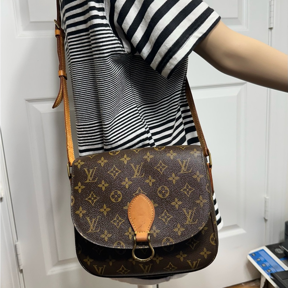 Louis Vuitton Crossbody Bag - Picture 7 of 10